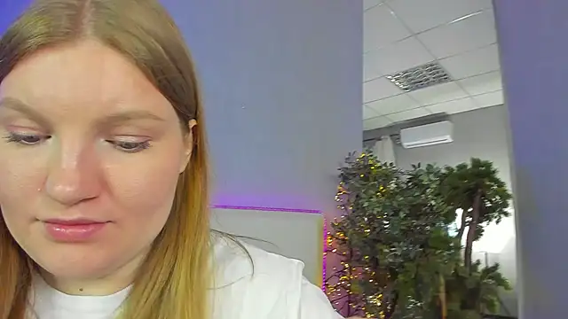 AshleyJoness online show from May 12, 2026, 5:15 am