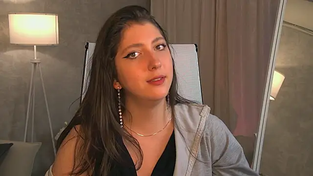 Mary Miiller online show from September 21, 2025, 9:55 am