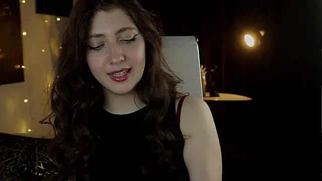 Snapshot of Mary_Miiller chatting on March 4, 2026, 7:36 am Mary Miiller online show from March 4, 2026, 7:36 am