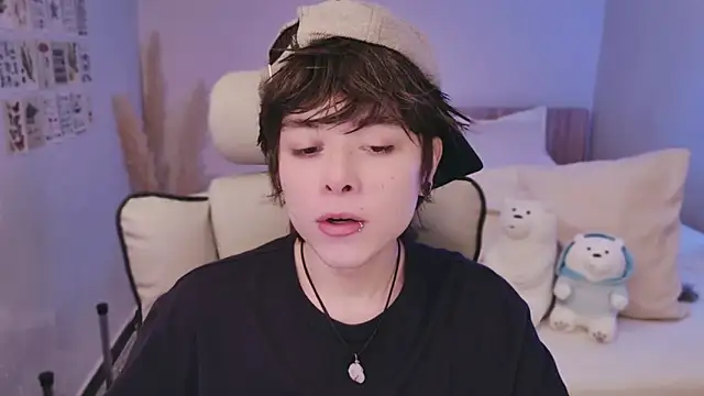 PaulTexx online show from November 18, 2025, 9:08 pm