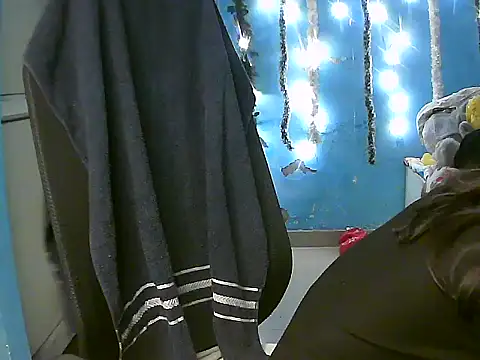 RENUKA RAJPUT online show from February 5, 2026, 9:19 pm