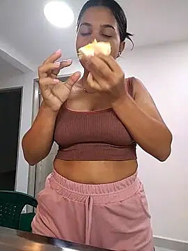 Eimy-04 online show from October 2, 2025, 9:27 am