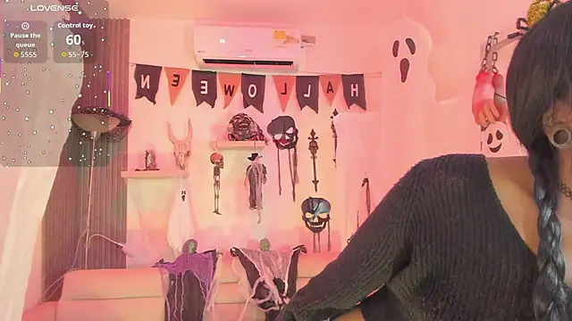 Snapshot of anuskah chatting on October 10, 2025, 8:08 pm anuskah online show from October 10, 2025, 8:08 pm