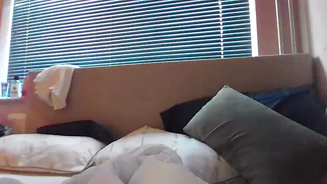 Snapshot of JasperGeil chatting on September 24, 2025, 11:24 am JasperGeil online show from September 24, 2025, 11:24 am