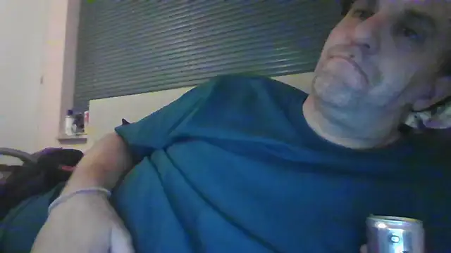 Snapshot of JasperGeil chatting on October 12, 2025, 11:15 pm JasperGeil online show from October 12, 2025, 11:15 pm