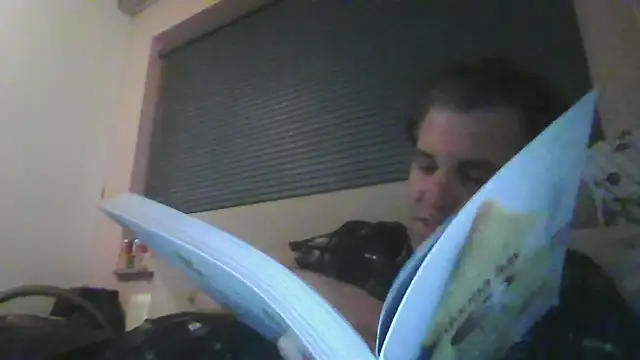 Snapshot of JasperGeil chatting on October 16, 2025, 10:22 pm JasperGeil online show from October 16, 2025, 10:22 pm