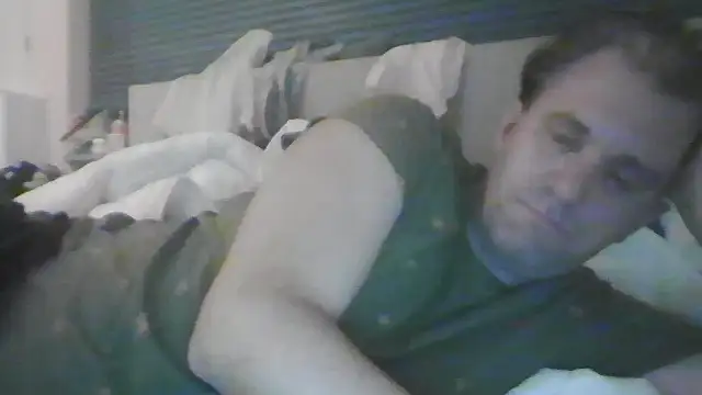 Snapshot of JasperGeil chatting on November 1, 2025, 11:18 pm JasperGeil online show from November 1, 2025, 11:18 pm