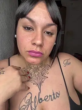 Snapshot of valen1891 chatting on October 2, 2025, 1:12 am valen1891 online show from October 2, 2025, 1:12 am