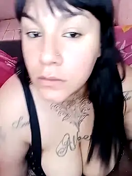 valen1891 online show from November 24, 2025, 1:33 pm