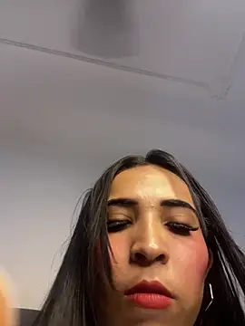 Snapshot of Rosa_25x chatting on October 14, 2025, 12:50 pm Rosa 25x online show from October 14, 2025, 12:50 pm