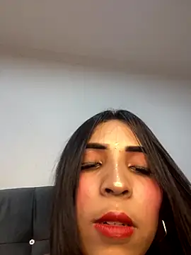 Snapshot of Rosa_25x chatting on October 19, 2025, 2:18 pm Rosa 25x online show from October 19, 2025, 2:18 pm