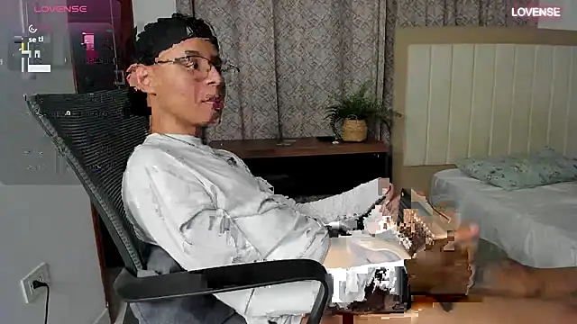 tristan gold online show from September 19, 2025, 3:30 am