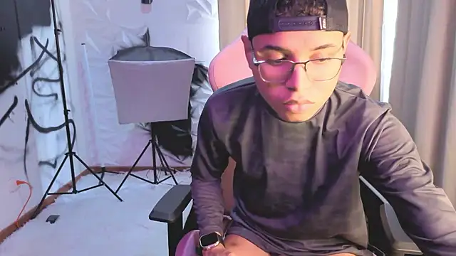 tristan gold online show from October 21, 2025, 4:51 pm