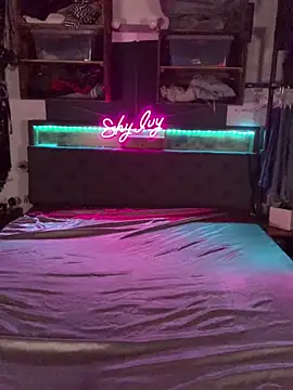 Shy Ivy online show from October 1, 2025, 9:54 pm