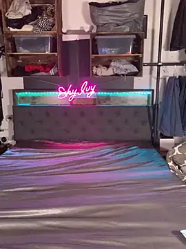 Shy Ivy online show from October 13, 2025, 9:48 pm