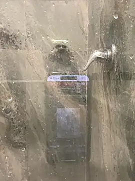 Snapshot of CleoWhite chatting on October 17, 2025, 1:20 am CleoWhite online show from October 17, 2025, 1:20 am