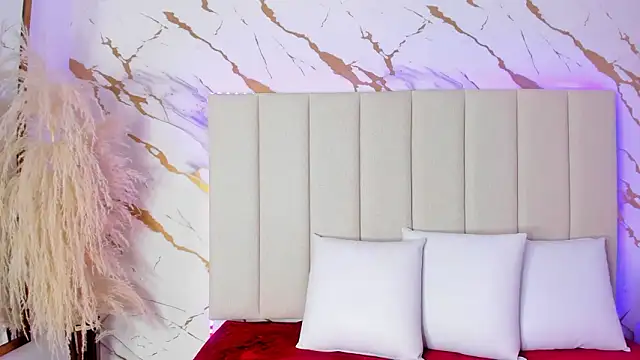 Meloddy Parkerr  online show from March 9, 2026, 4:38 am