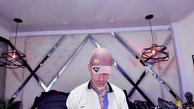 VinzenzRizzo online show from January 16, 2026, 4:16 am