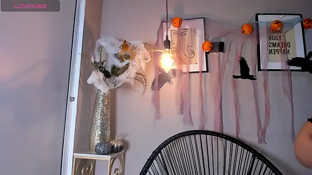 dulce fiore07 online show from October 31, 2025, 12:50 pm