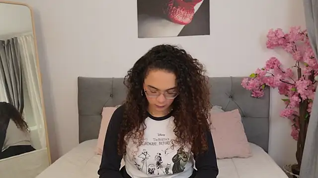 Snapshot of Taylor_Tina chatting on March 13, 2026, 3:18 pm Taylor Tina online show from March 13, 2026, 3:18 pm