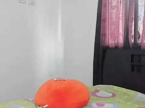 Snapshot of Dayanna_adams chatting on February 9, 2026, 3:38 pm Dayanna adams online show from February 9, 2026, 3:38 pm