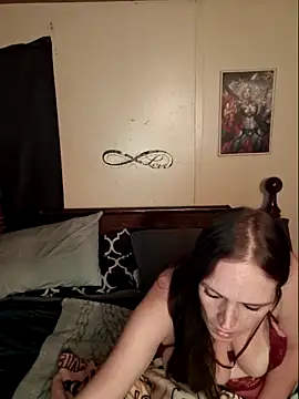 Shy Naughty Girl online show from November 9, 2025, 6:23 am