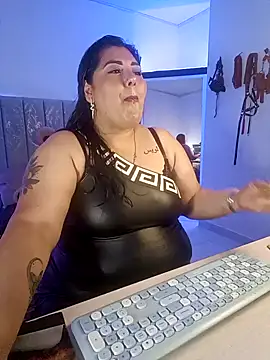 Snapshot of AndreaKinky chatting on October 20, 2025, 8:26 am AndreaKinky online show from October 20, 2025, 8:26 am