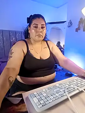 Snapshot of AndreaKinky chatting on October 30, 2025, 8:16 am AndreaKinky online show from October 30, 2025, 8:16 am