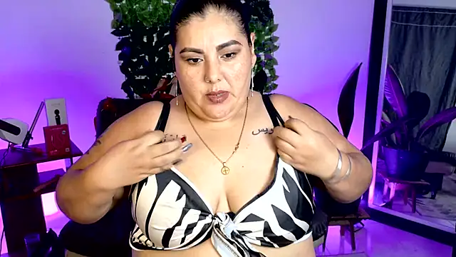 AndreaKinky online show from June 20, 2026, 10:34 pm