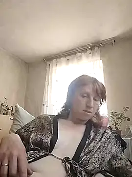 Flower2931 online show from May 16, 2026, 11:31 am