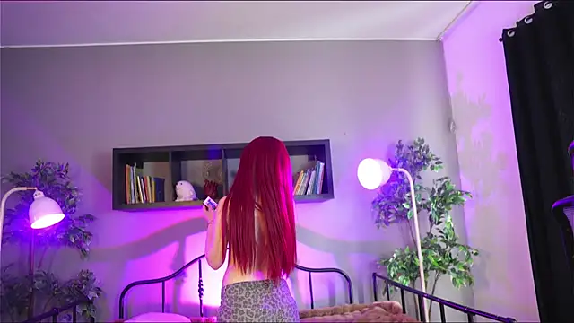 Snapshot of Sabrina_bloom chatting on October 22, 2025, 1:00 pm Sabrina bloom online show from October 22, 2025, 1:00 pm