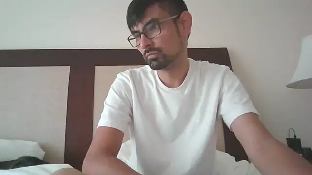 Spence2039 online show from October 3, 2025, 10:51 pm