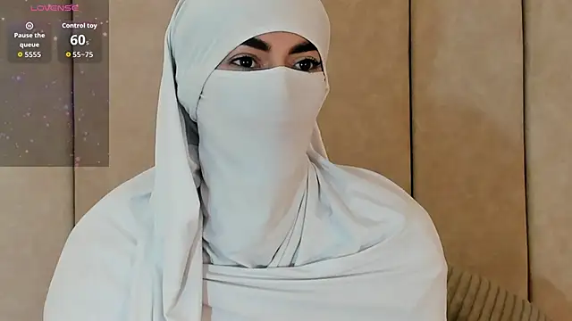 Snapshot of _Zahiira_ chatting on September 22, 2025, 11:56 am  Zahiira  online show from September 22, 2025, 11:56 am