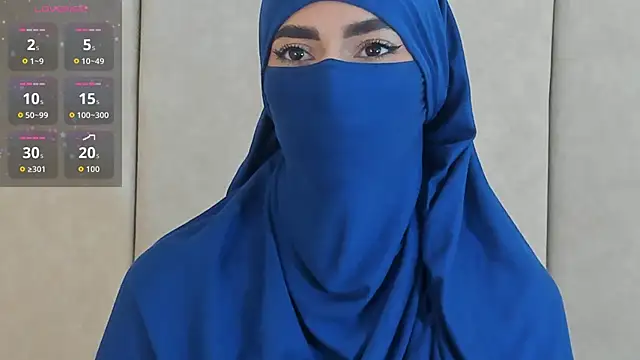 Snapshot of _Zahiira_ chatting on September 25, 2025, 11:58 am  Zahiira  online show from September 25, 2025, 11:58 am