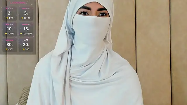 Snapshot of _Zahiira_ chatting on September 27, 2025, 11:59 am  Zahiira  online show from September 27, 2025, 11:59 am