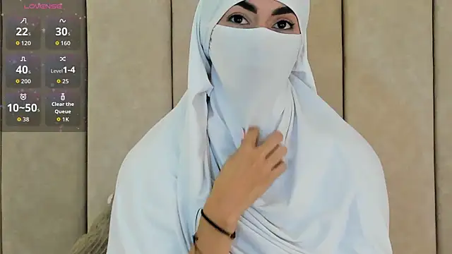 Snapshot of _Zahiira_ chatting on October 1, 2025, 12:11 pm  Zahiira  online show from October 1, 2025, 12:11 pm