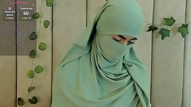 Snapshot of _Zahiira_ chatting on October 8, 2025, 11:52 am  Zahiira  online show from October 8, 2025, 11:52 am