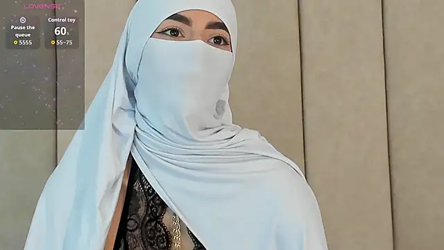  Zahiira  online show from November 11, 2025, 11:54 am