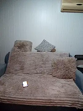 Snapshot of BigAssMom_ chatting on April 4, 2026, 7:22 pm BigAssMom online show from April 4, 2026, 7:22 pm