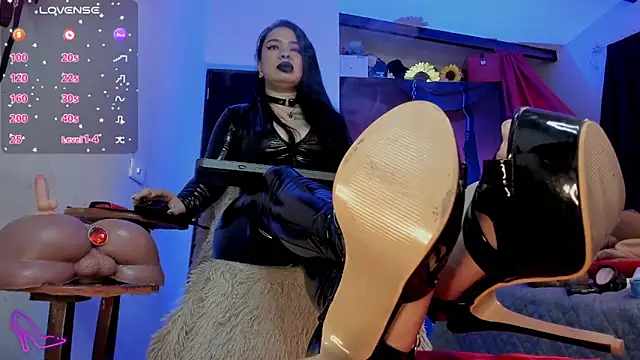 Dannia danne online show from March 10, 2026, 11:48 am