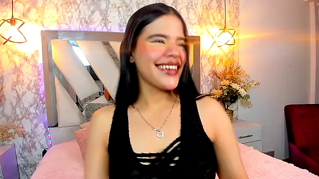 Aisha poweer online show from September 22, 2025, 3:41 am