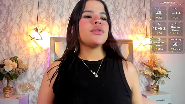 Aisha poweer online show from November 25, 2025, 2:11 am