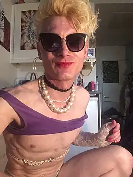 Sissy Cindy Whore online show from May 2, 2026, 5:29 pm