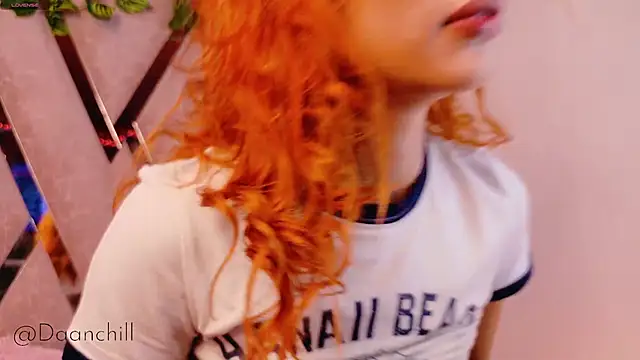 ScarlettRusso1 online show from May 16, 2026, 1:13 am