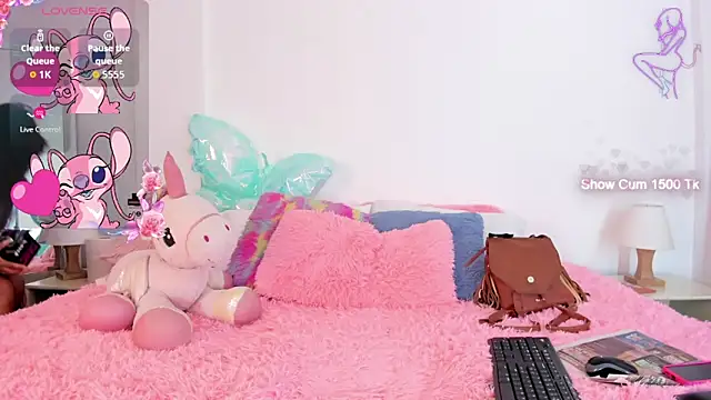 Ariana-Fernandez online show from September 25, 2025, 12:42 pm