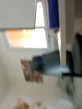 KalendaXL online show from September 26, 2025, 4:22 pm