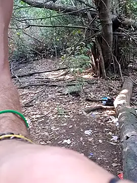 KalendaXL online show from October 6, 2025, 1:30 pm