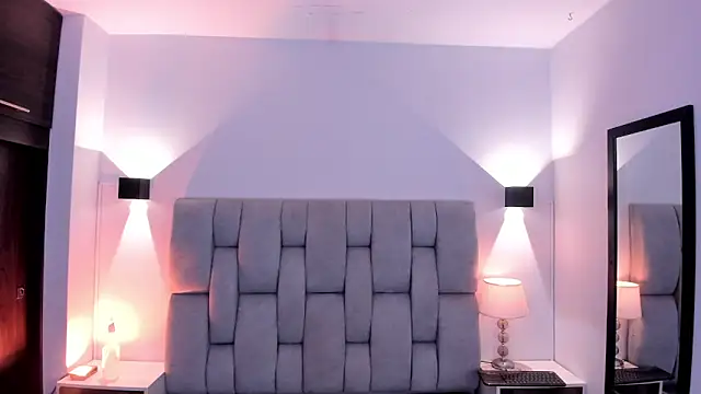 Mia volkova online show from September 21, 2025, 12:29 pm