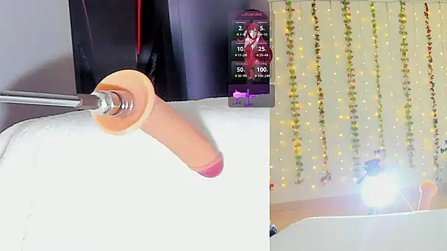 Snapshot of Kitty__Rose__ chatting on March 24, 2026, 10:09 am Kitty Rose online show from March 24, 2026, 10:09 am