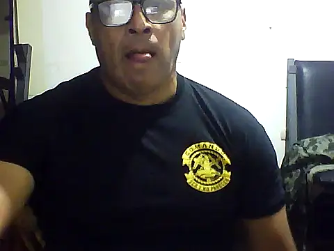 Snapshot of sexigym35 chatting on October 23, 2025, 2:55 am sexigym35 online show from October 23, 2025, 2:55 am